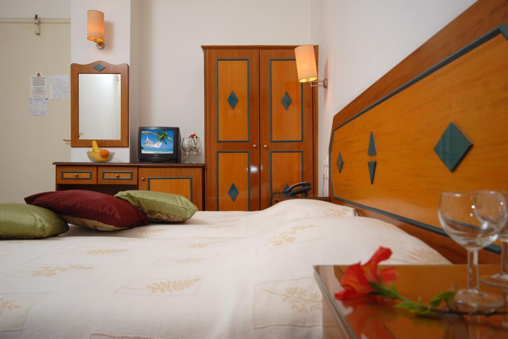 Barbouni Hotel & Studios Naxos City Zimmer foto